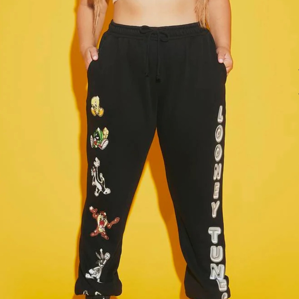 Plus Looney Tunes Sweatpants